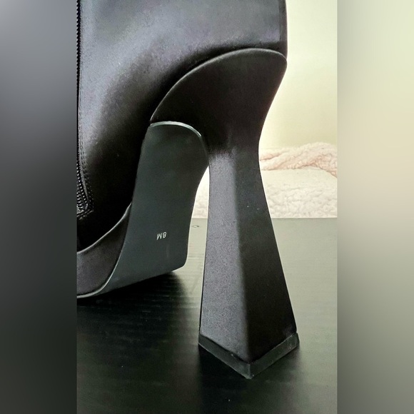 NIB Dolls Kill Widow Mourning Belle Heeled Booties Black Pointed Tow Bow Satin - Picture 9 of 13